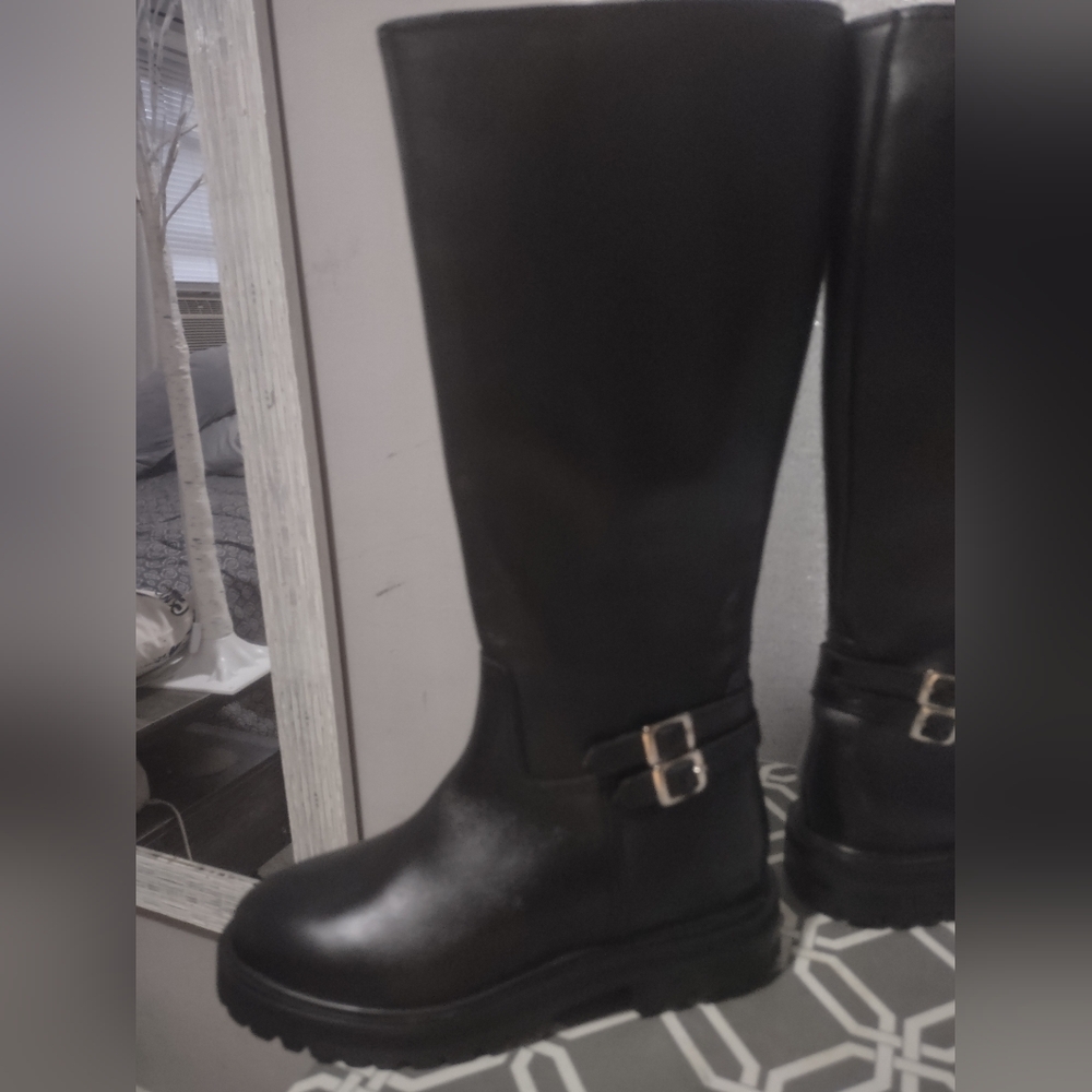 NWOT Steve Madden tall black boots leather upper size 6